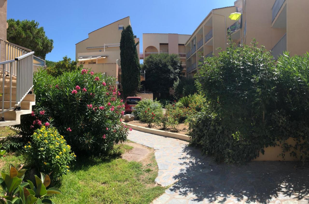 Duplex Renove Les Pieds Dans L'Eau Appartement Calvi  Buitenkant foto